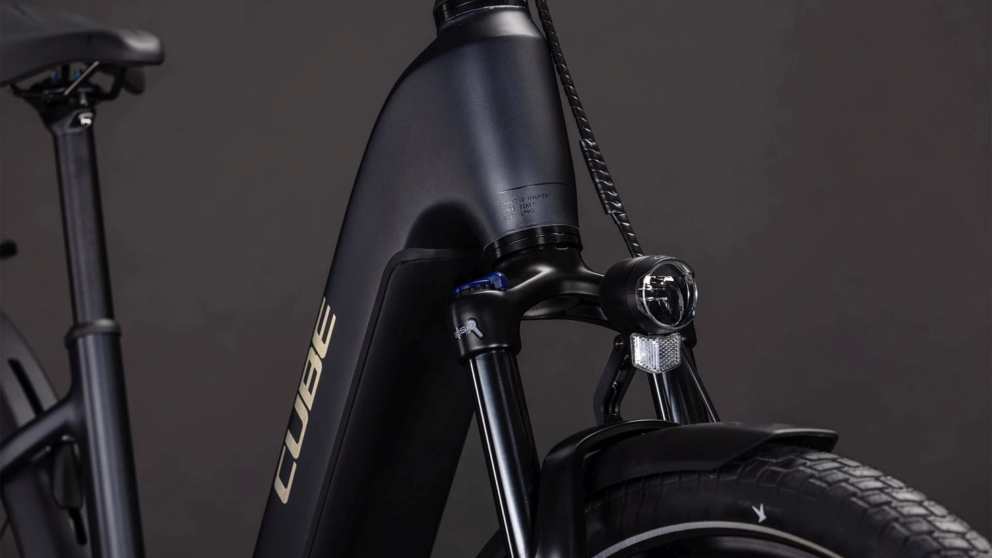 CUBE TOURING HYBRID ONE 600 COAL/CHROME - Image 21