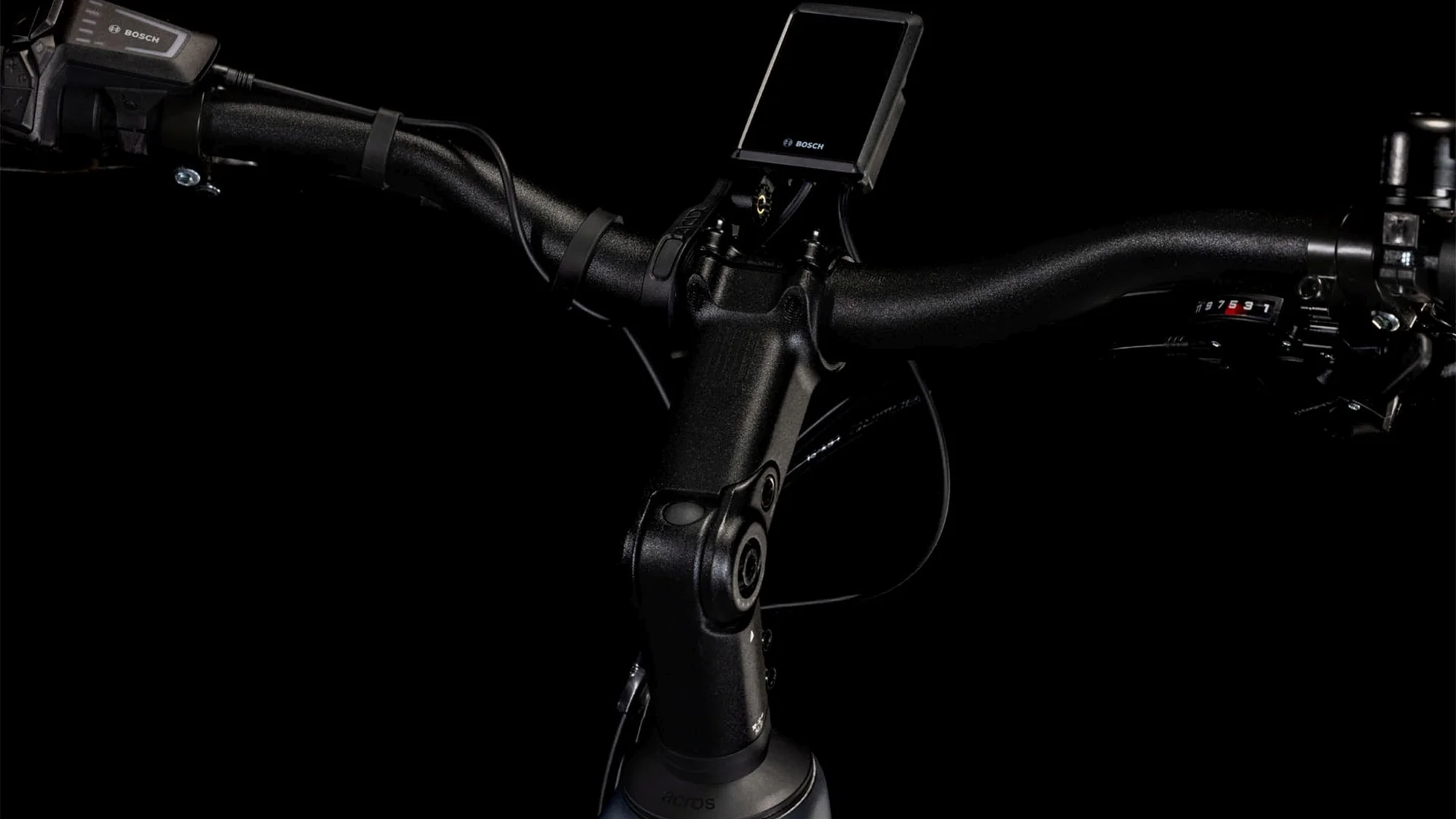 CUBE TOURING HYBRID PRO 625 METALLICGREY/CHROME - Image 18