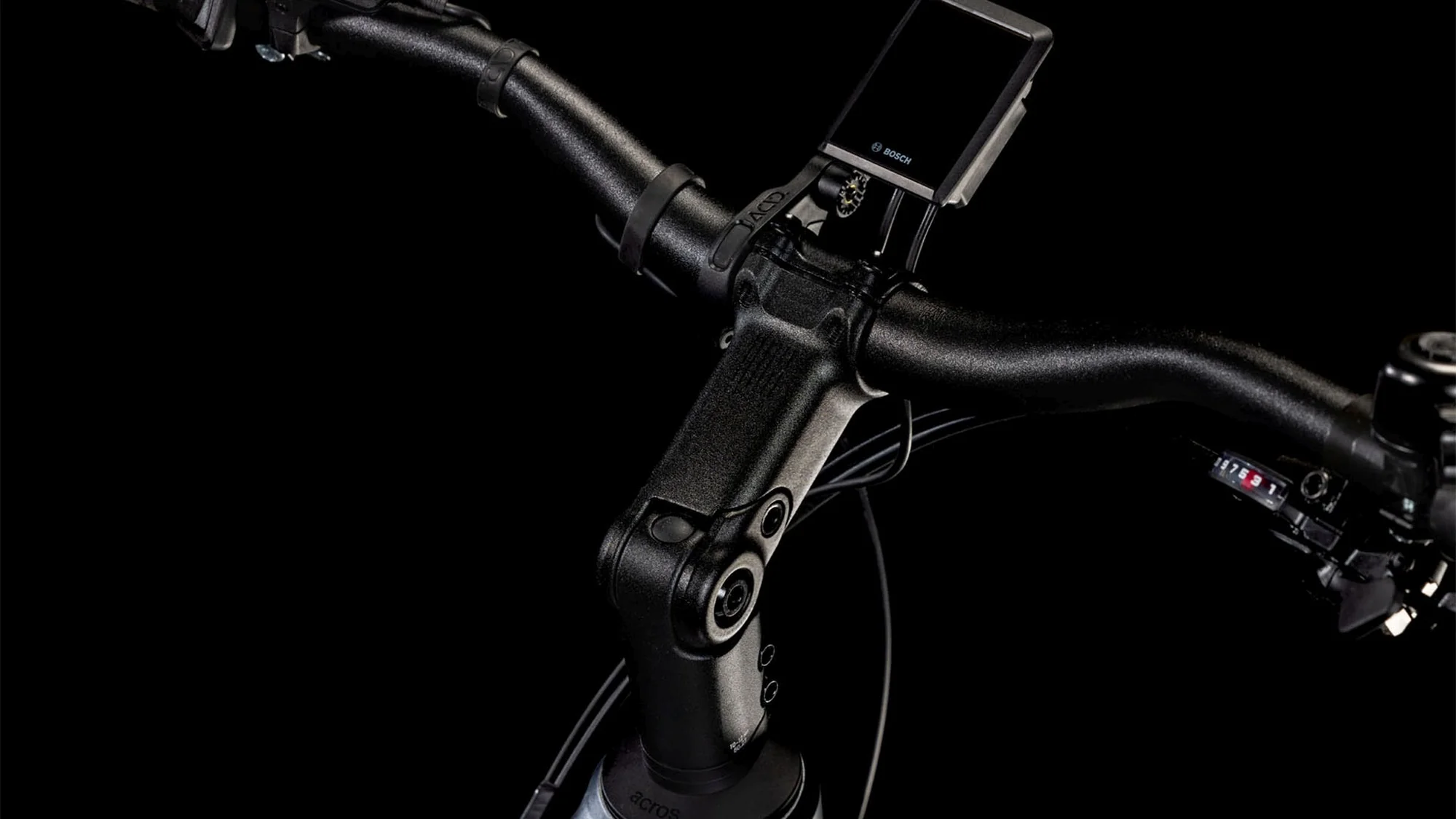 CUBE TOURING HYBRID PRO 625 METALLICGREY/CHROME - Image 3